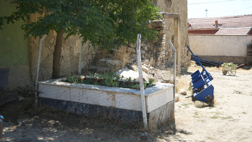 Bu köyde neredeyse her bahçede bir şehitlik var - Resim : 1