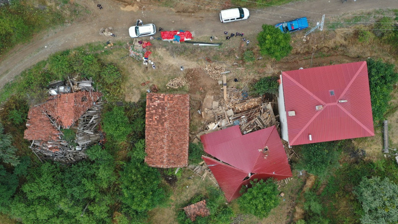 Köy evi tadilatında faciadan dönüldü: 5 yaralı - Resim : 1