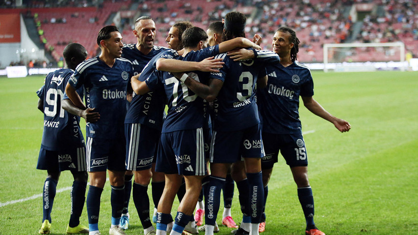 Fenerbahçe Samsunspor'a karşı gövde gösterisi yaptı: 0-2 - Resim : 2
