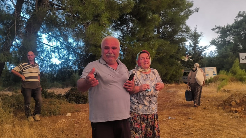 Antalya ve Adana'da orman yangını: Yangın evlere sı&ccedil;radı y&uuml;zlerce kişi tahliye edildi - Resim : 1