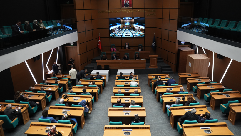&Uuml;sk&uuml;dar Belediyesi'nde se&ccedil;imler tamamlandı. İşte sonu&ccedil;lar - Resim : 2