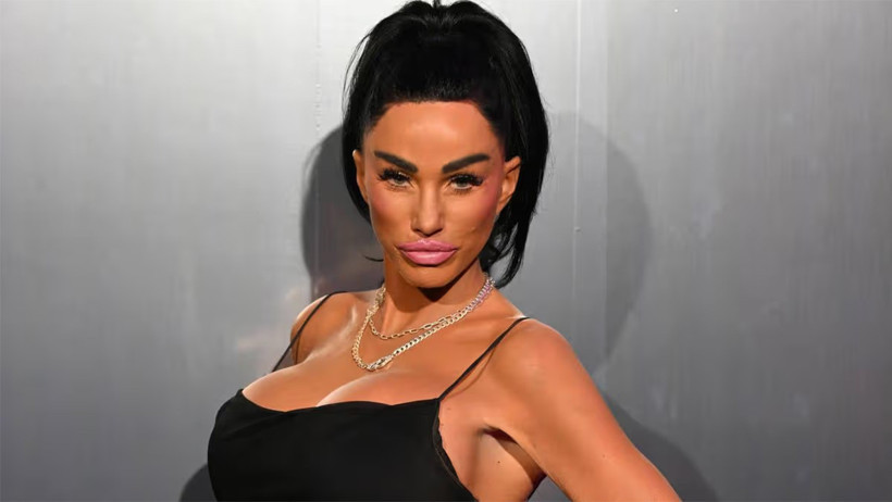 &Uuml;nl&uuml; futbolcu, eski sevgilisine benzemesi i&ccedil;in OnlyFans modeline saatlerce para &ouml;dedi - Resim : 2