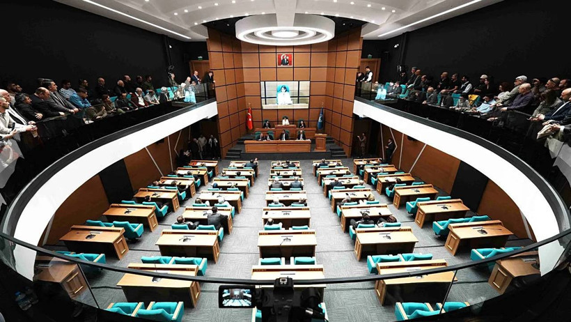AKP'ye geçti. Üsküdar Belediye Başkan Yardımcısı oldu - Resim : 3