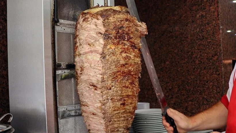 D&ouml;ner, sucuk ve kıymada tamamen yasaklandı. Resmi Gazete'de yayınlandı - Resim : 1