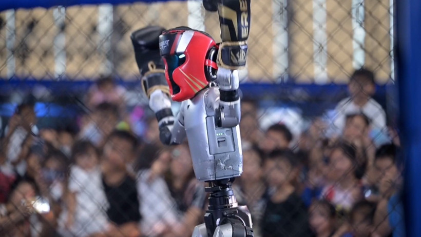 Gördükleriniz film sahnesi değil! Burada robotlar boks yapıyor, dans ediyor... - Resim : 1