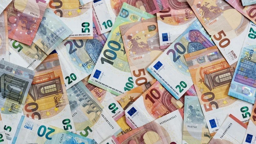 Euro'nun patronundan acil durum &ccedil;ağrısı. Evde nakit para saklayın uyarısı - Resim : 1