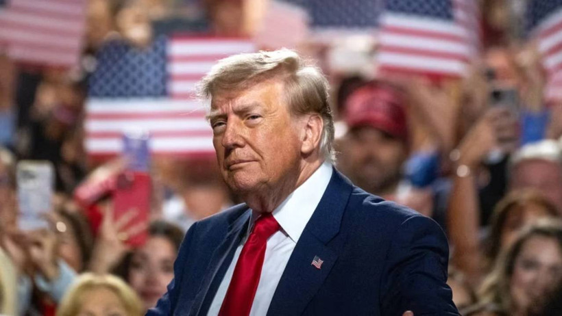 Muz yemeyin! Paraları İran&rsquo;da f&uuml;zelere g&ouml;men Trump halkına &ldquo;muz yemeyin&rdquo; dedi - Resim : 1