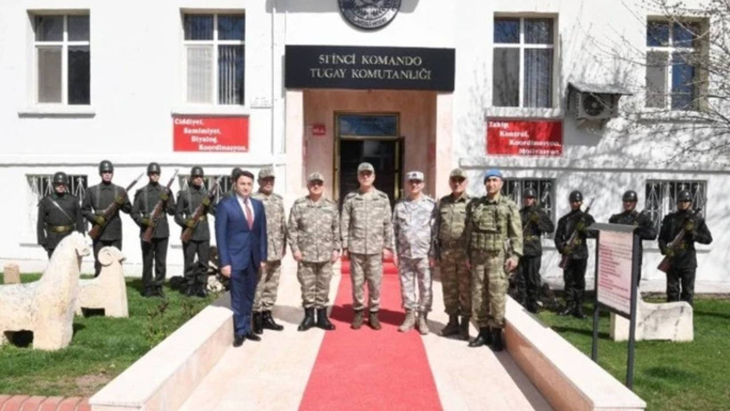 Yunanistan T&uuml;rkiye&rsquo;nin dibine komando birliği konuşlandırdı - Resim : 2