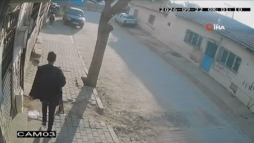 Elinde tüfekle sallana sallana okul basmaya gitmiş. Kimse görmedi mi - Resim : 2
