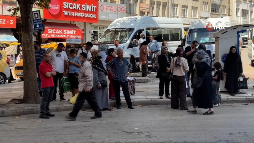 Şanlıurfa'da şiddetli deprem - Resim : 2