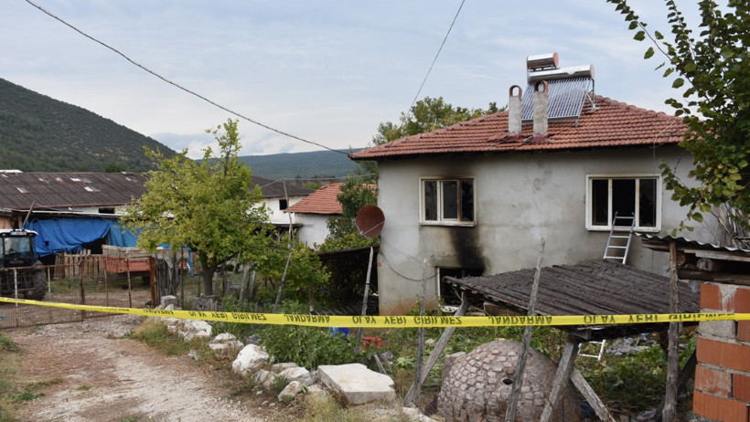 Baba ile kızı yangında can verdi - Resim : 2