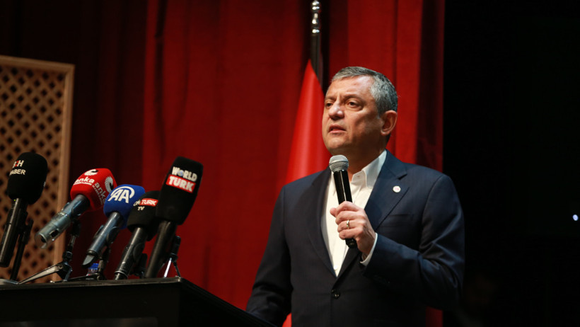 Özgür Özel'den Fatma Betül Sayan Kaya'ya: Garibanın paralarını vereceksin - Resim : 1