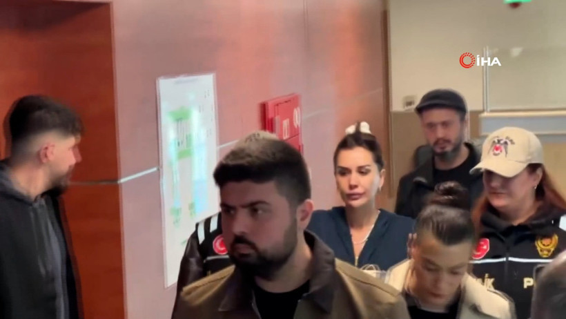 Dilan Polat &ldquo;Cumhurbaşkanına hakaret&rdquo; su&ccedil;undan g&ouml;zaltına alındı - Resim : 1