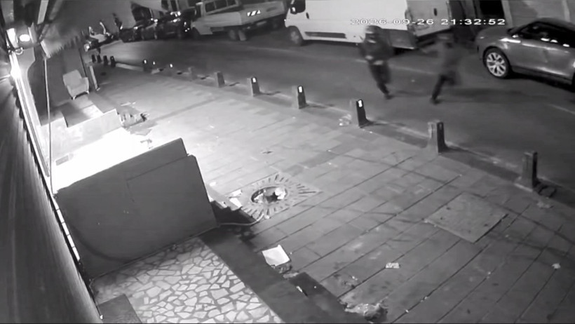 Eşine evlilik yıldönümünde çiçek almıştı. Veremeden öldürüldü - Resim : 3