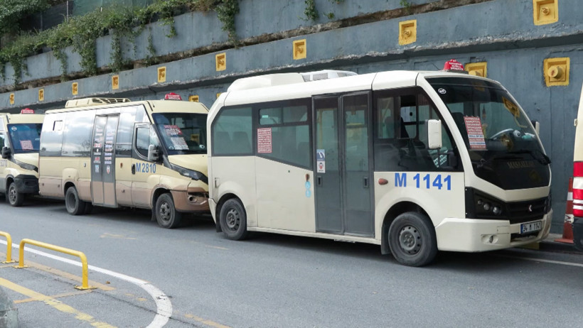 Minibüsçülerden kontak kapatma eylemi - Resim : 1