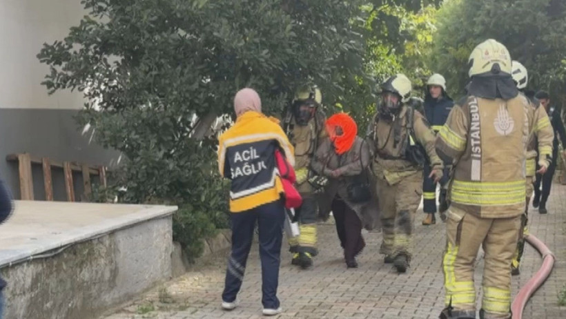 Kadıköy'de can pazarı! 8 katlı binada yangın - Resim : 3