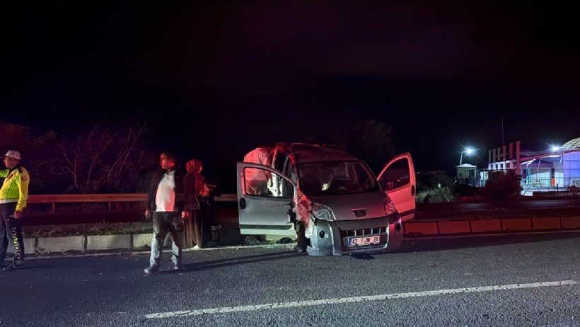 Alkollü sürücü kaza bölgesine daldı: 1'i ağır 12 yaralı - Resim : 2