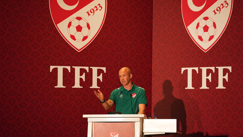 Süper Lig'de Anthony Taylor 'komedisi': Hakemleri tanımıyor ama atama yapıyor - Resim : 1