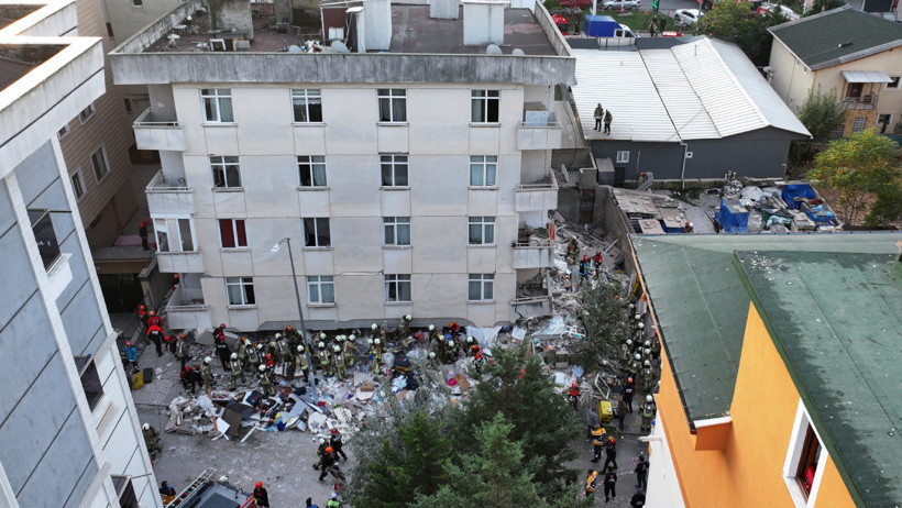 Maltepe'de 7 katlı binada çökme. 3 katı kaçak çıktı - Resim : 4