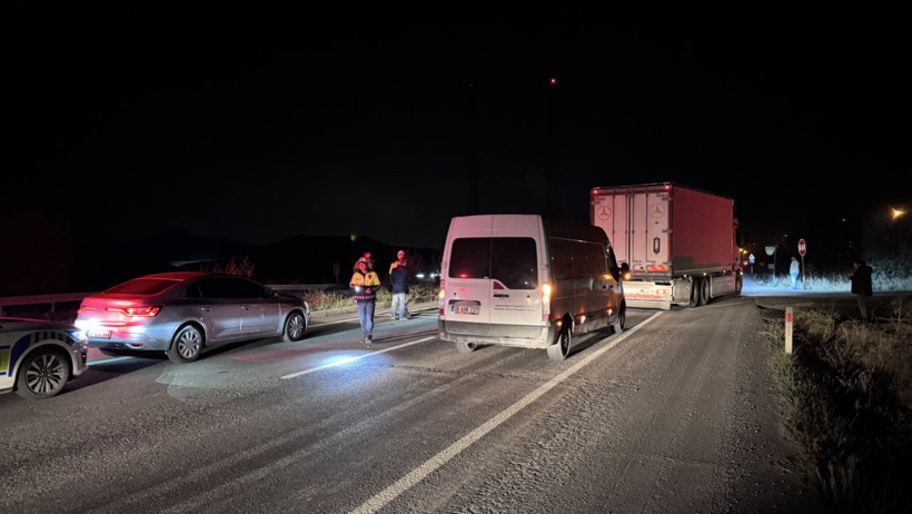Kayseri'de feci kaza. 3 kişi öldü - Resim : 3