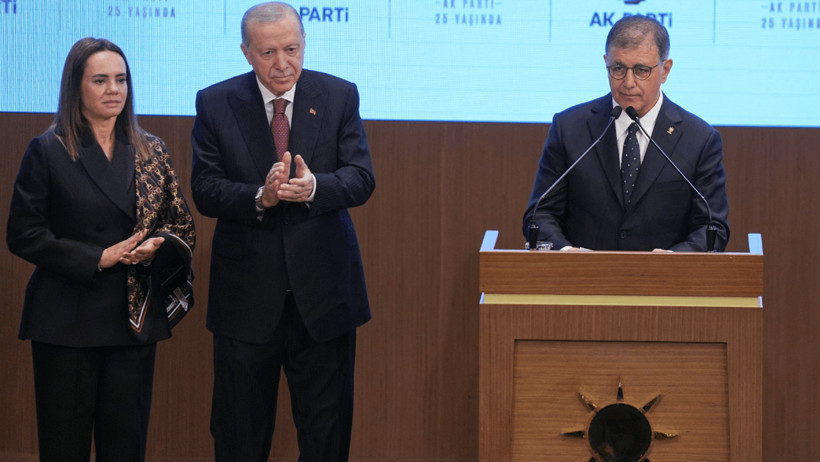 Cemil Tugay AKP'ye transferinde Murat Kurum’un kendisini ikna ettiğini açıkladı - Resim : 5