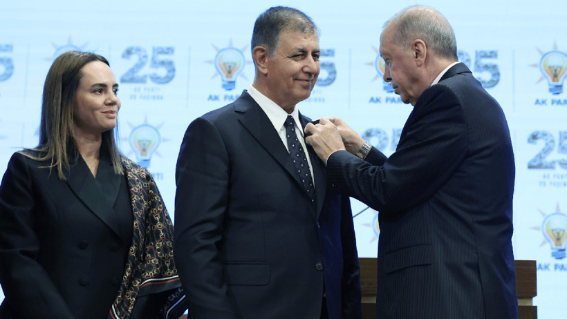 Cemil Tugay AKP'ye transferinde Murat Kurum’un kendisini ikna ettiğini açıkladı - Resim : 1