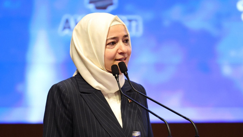 Fatma Betül Sayan yine yakalandı. Fondaki parasının faizini de alıp kalanını vermişti - Resim : 1