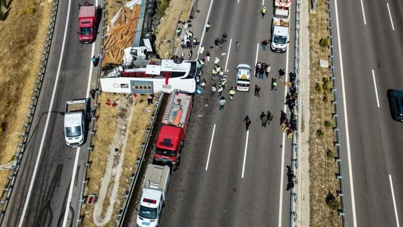 Bir şehir ağlıyor. 11 ailenin yüreği yandı - Resim : 2