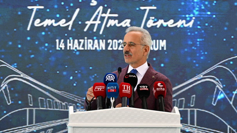 İki şehrin arası 2,5 saate düşecek. Bakan Uraloğlu son durumu açıkladı - Resim : 1