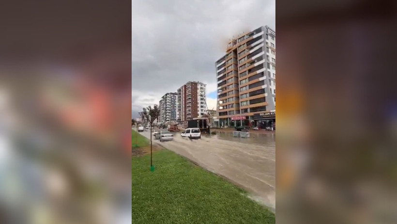 Şehri su basınca AKP'li başkana AKP'ye katılın çağrısı yapıldı - Resim : 1