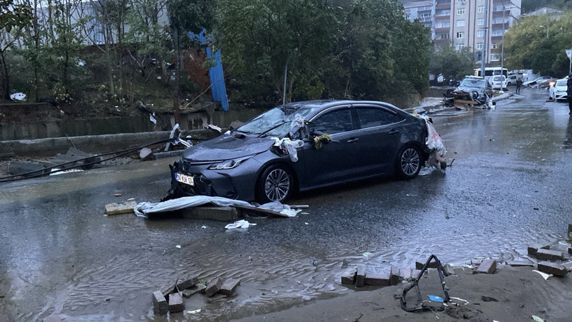 İstanbul'da selin bilançosu gün ağarınca ortaya çıktı - Resim : 4
