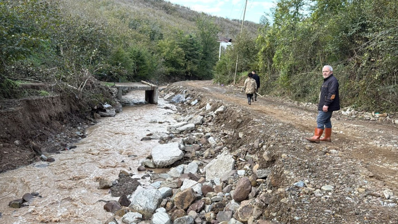 Baraj suyu taştı, mahalleyi sel bastı - Resim : 4