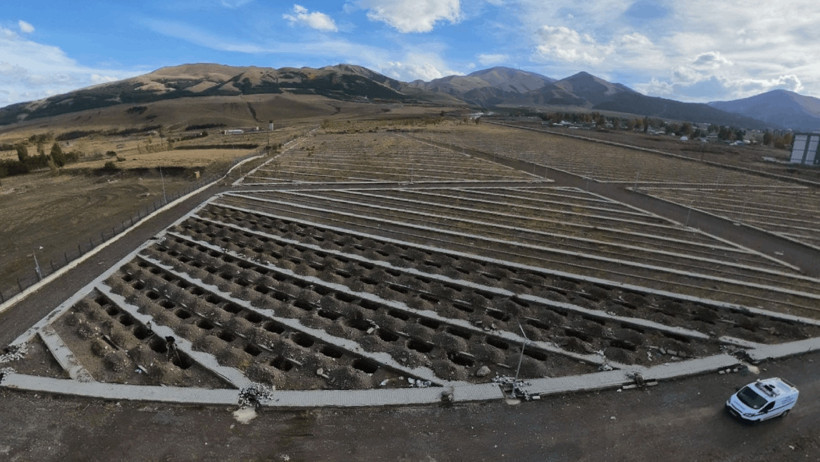 Erzurum’a yan yana 500 mezar kazılıyor. İşçiler aralıksız çalışıyor - Resim : 4