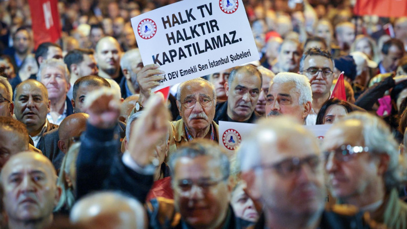 Özgür Özel Halk TV önünden seslendi: Gazetecilerin halklarını savunmak için buradayız - Resim : 1