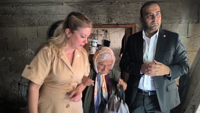 Yaşayabilmek i&ccedil;in 87 yaşında pazarda &ccedil;alışıyor. Sen ağlama H&uuml;r&uuml; teyze seni bu hale d&uuml;ş&uuml;renler utansın - Resim : 2