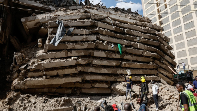 Kenya'da 18 katlı bina 7 saniyede iskambil kağıdı gibi çöktü. Altında 70'ten fazla insan var - Resim : 2