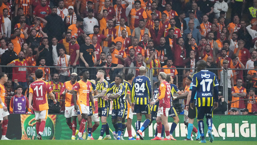 Bugün günlerden Cuma Pazartesi ne olacak? 19.00'da Beşiktaş, 21.30'da derbi var! Galatasaray-Fenerbahçe - Resim : 1