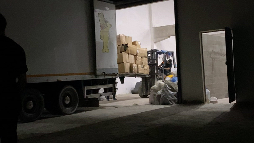 Maaşları ödenmedi işçiler fabrikayı bastı - Resim : 1