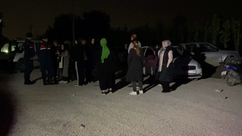 Maaşları ödenmedi işçiler fabrikayı bastı - Resim : 2