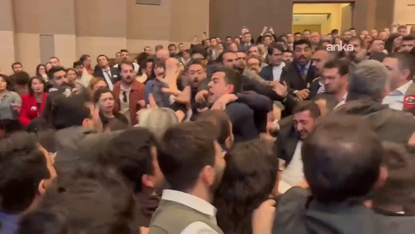 Baro seçimlerinde yumruk yumruğa kavga çıktı - Resim : 2