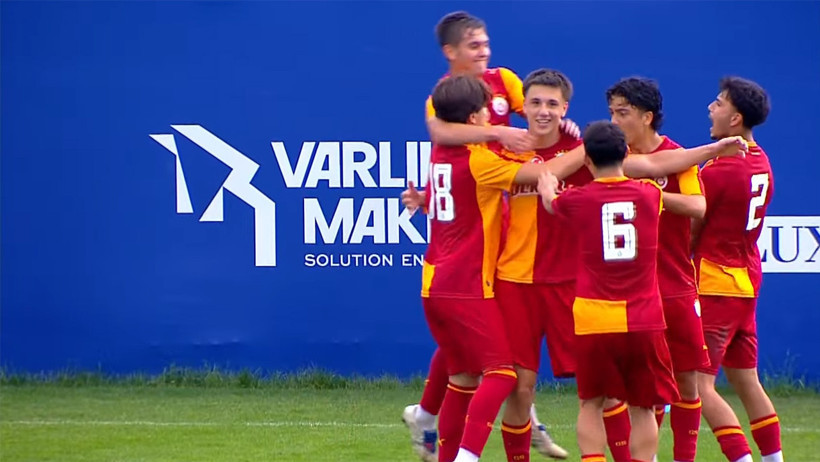 Gençlerin derbisinde müthiş geri dönüş: Galatasaray'dan gelen Çağrı Balta Fenerbahçe'yi yıktı - Resim : 1
