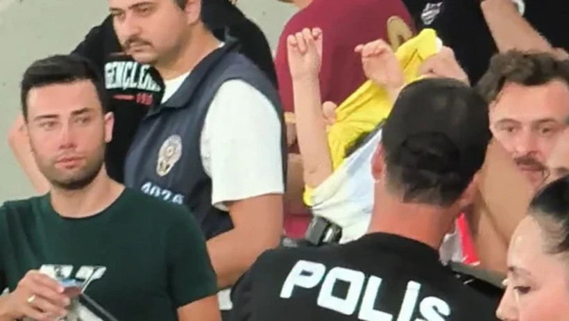 Galatasaray stadında mutlu bir Fenerbahçeli - Resim : 4