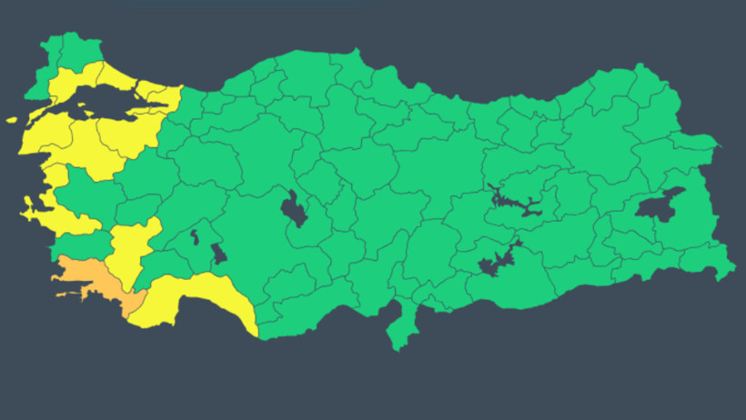 Yine dinlemediler. Otomobiline binen yola &ccedil;ıktı. İstanbul&rsquo;da son durum b&ouml;yle - Resim : 1