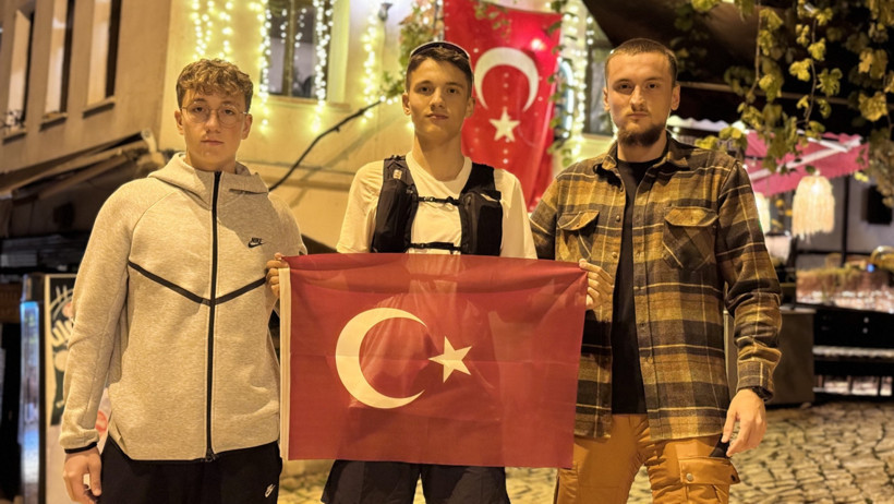 Abisinin şakasını ciddiye aldı Cumhuriyet için 103 km yol yaptı - Resim : 3