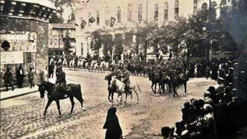 Fatih İstanbul’u fethetti. İngilizler İstanbul’u işgal etti. Atatürk İstanbul’u tekrar fethetti - Resim : 8