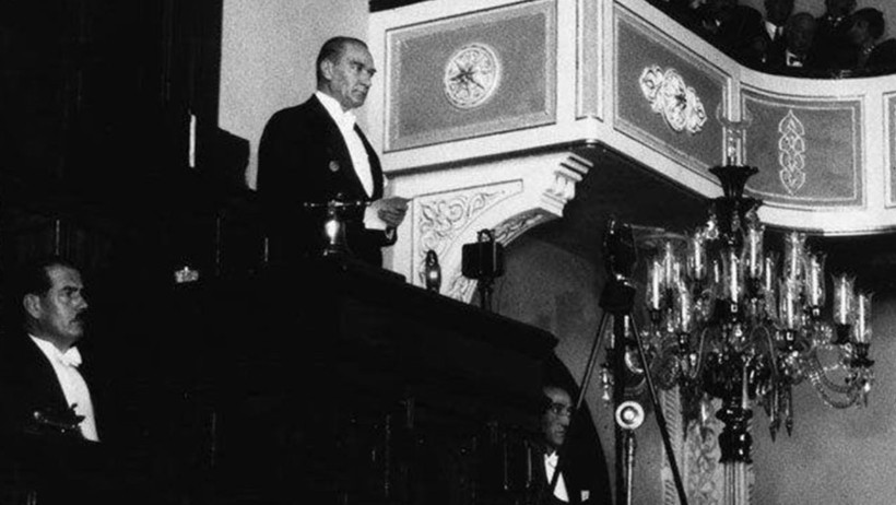 Herkes ayağa kalksın! Atatürk: Efendiler yarın Cumhuriyet’i ilan edeceğiz - Resim : 5