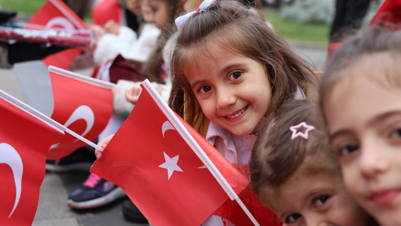 “Ölürüm Türkiyem” çalınca hüngür hüngür ağladı. Cumhuriyet Bayramı’nda unutulmaz anlar - Resim : 4