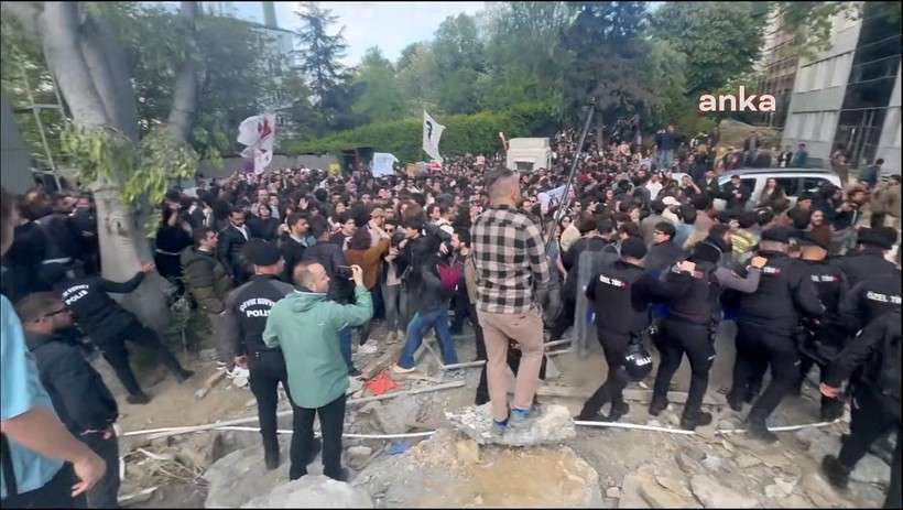 Boğaziçi'ndeki Nureddin Yıldız protestosunda 97 kişi gözaltına alındı - Resim : 5