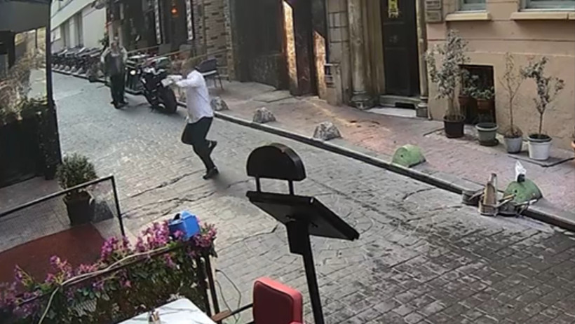 İstiklal Caddesi'nde gürültü husumeti kanlı bitti - Resim : 1