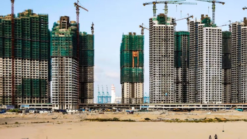 100 milyar dolarlık Hayalet Şehir: Yaşayanlar bile kaçmak istiyor - Resim: 9